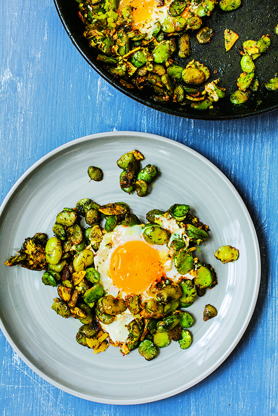 Broad Beans with Garlic, Dill & Eggs (Baghala Ghatogh)