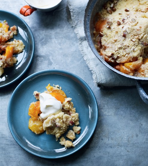 Apricot and almond crumble