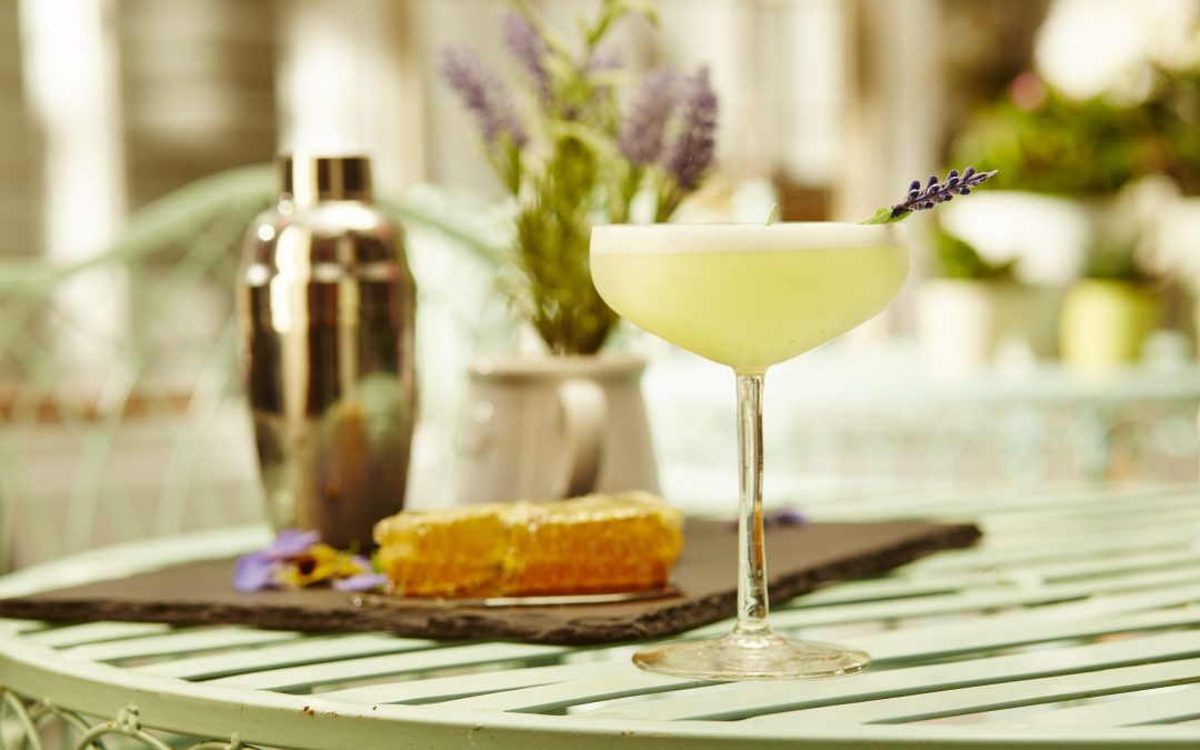 'Lavender Lady' gin cocktail
